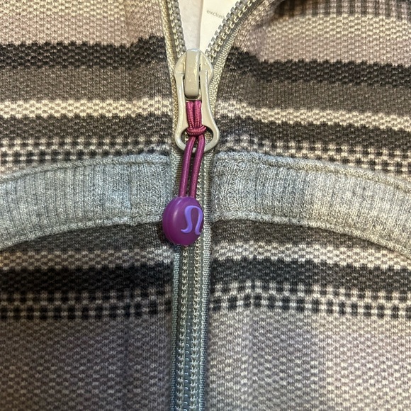 Lululemon Scuba Hoodie - Picture 9 of 11